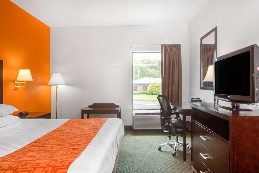 Howard Johnson by Wyndham Beckley - photo 13
