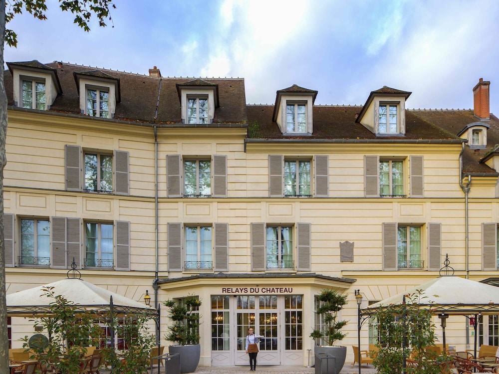 Mercure Rambouillet Relays Du Château — 4-Star Luxury Hotel in Rambouillet, France