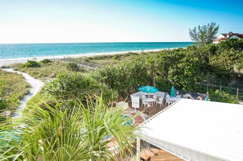 Sand Pebble Resort - photo 3