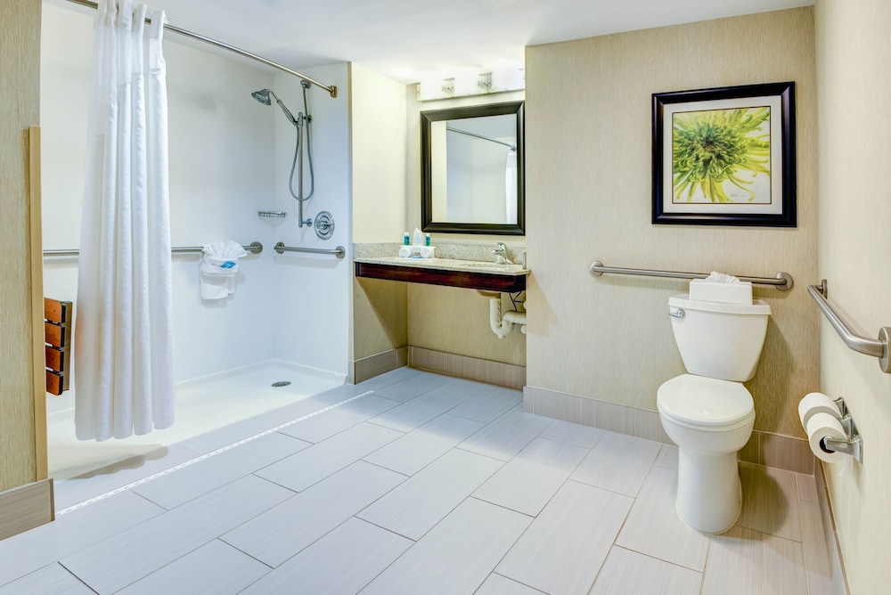 Holiday Inn Express Hotel of Neptune by IHG - photo 67