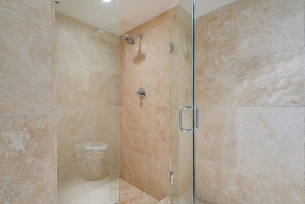Eco hotel Condo #242489 3 Bedrooms 3 Bathrooms Hotel Room - photo 23