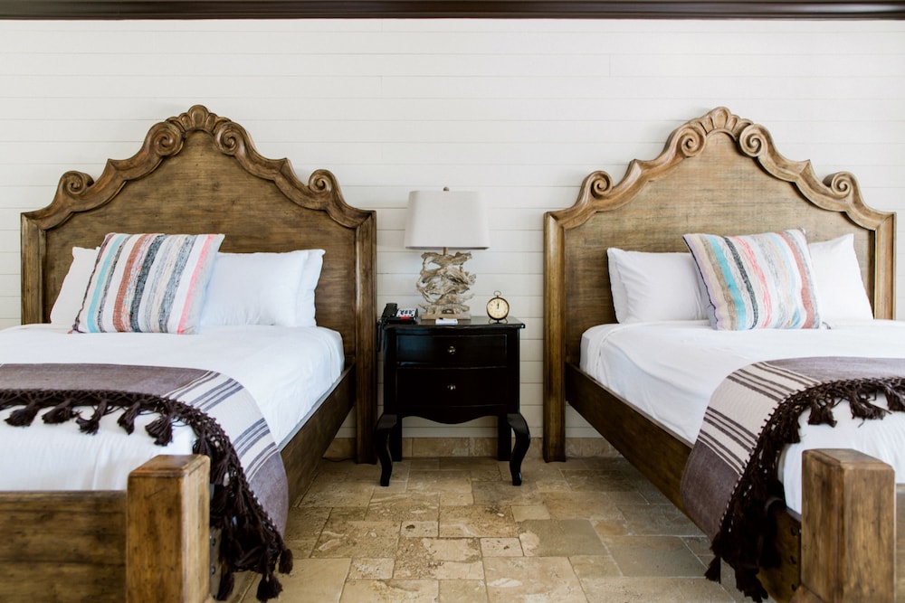 Hillside Boutique Hotel - photo 15