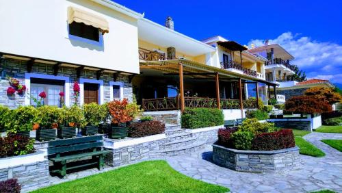 Philoxenia Hotel — Paranesti