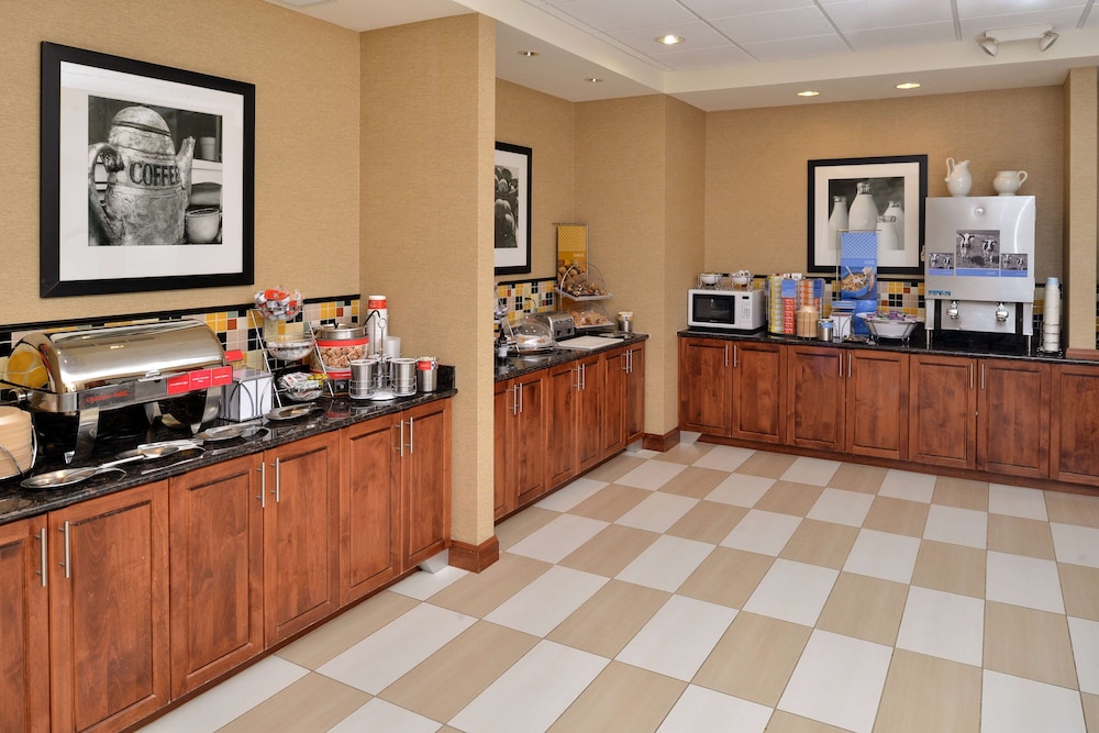 Hampton Inn Rock Springs - photo 63