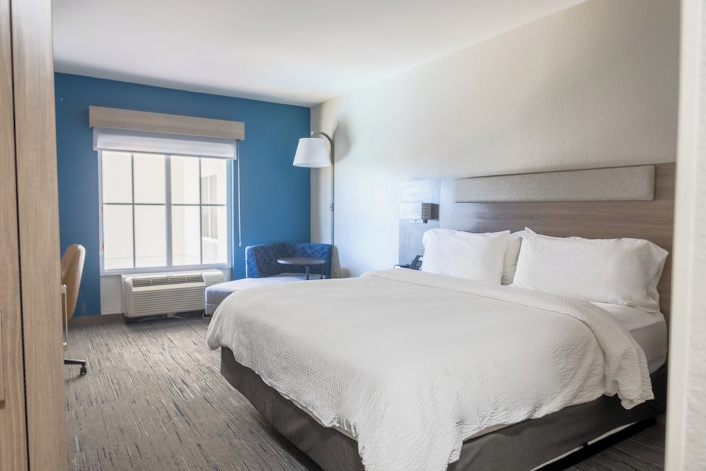 Holiday Inn Express & Suites Vicksburg by IHG - photo 10