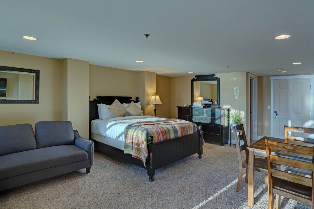 Land's End Resort - photo 81