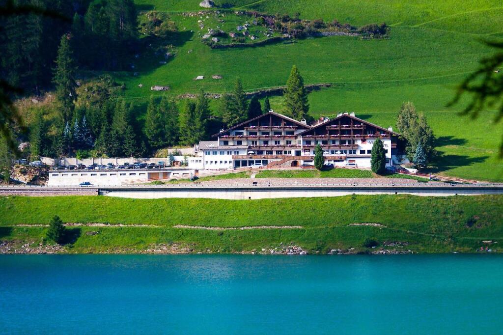 Hotel Vernagt - carbon neutral hotel in Senales