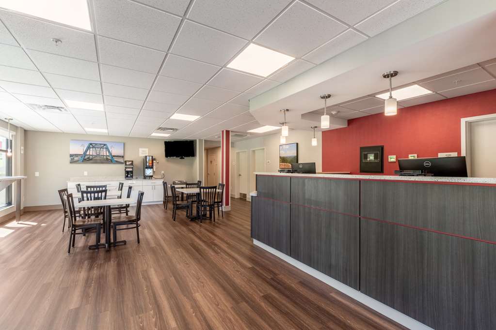 Econo Lodge Dayton North - photo 6