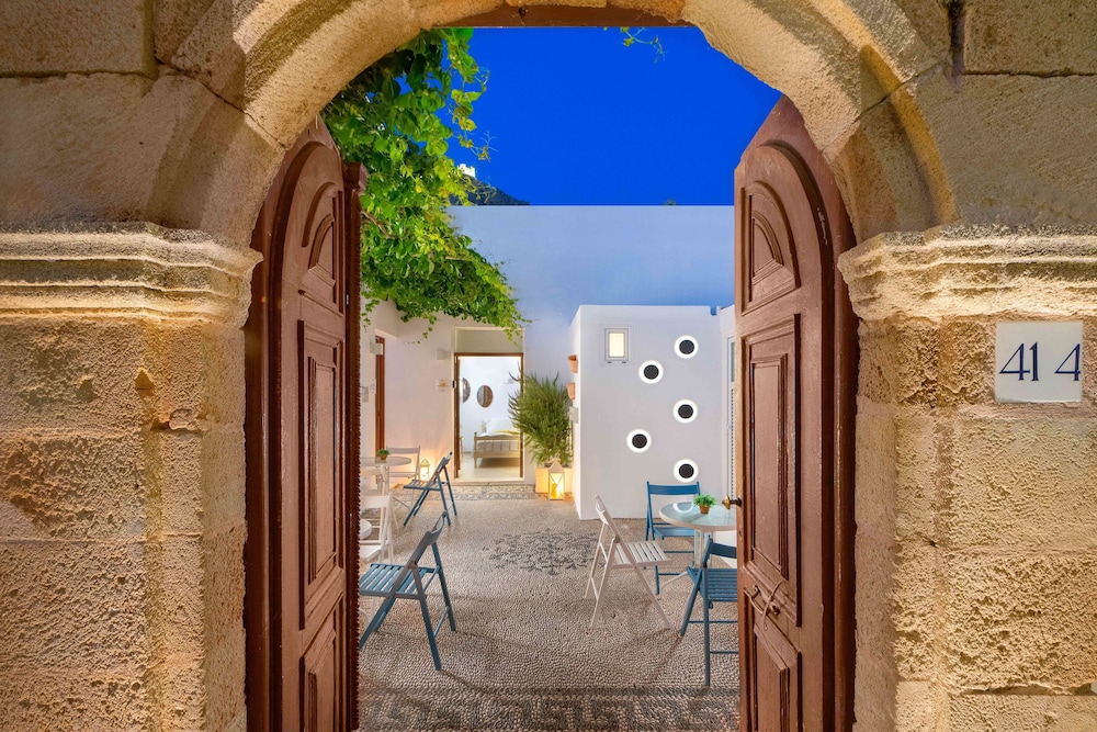 Luxury Rhodes Villa Diamond Villa Hot Tub Beautiful — 4-Star Luxury Hotel in Rodos, Greece
