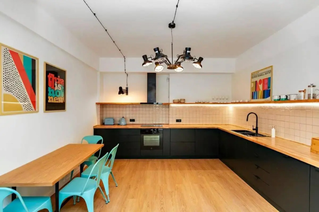 Stylish 2BR apt w huge terrace in Old Tbilisi