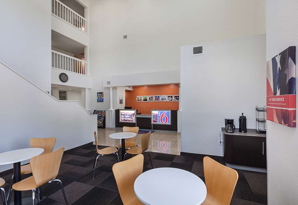 Motel 6 Bedford TX Fort Worth - photo 29