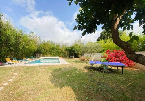 Piscine Plage A Pied Wifi Billard Babyfoot Ping Pong Bbq — La Seyne Sur Mer