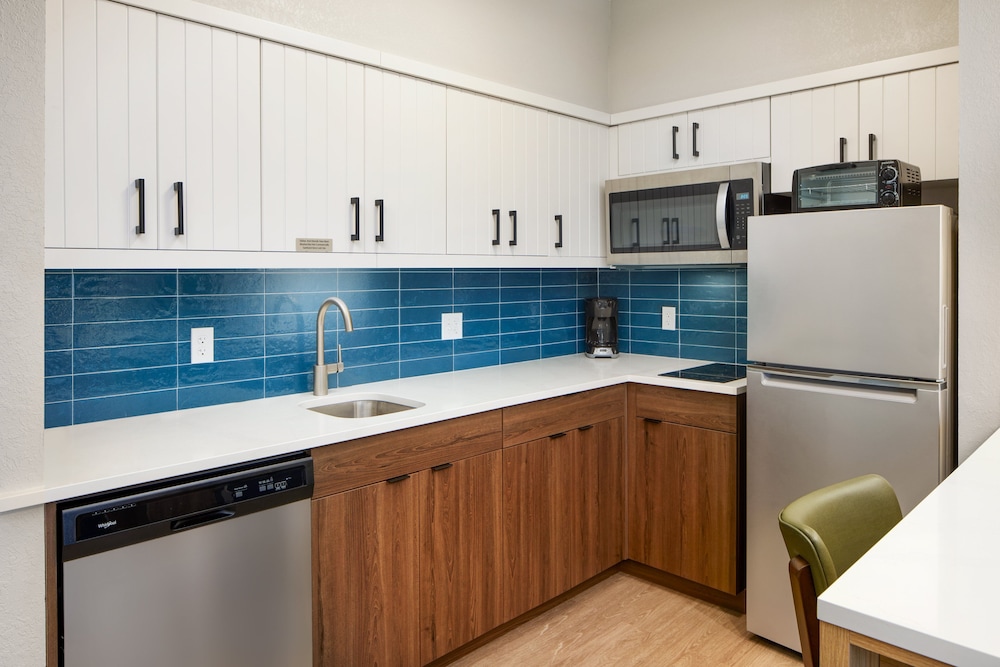 Staybridge Suites Auburn University Area by IHG - photo 15