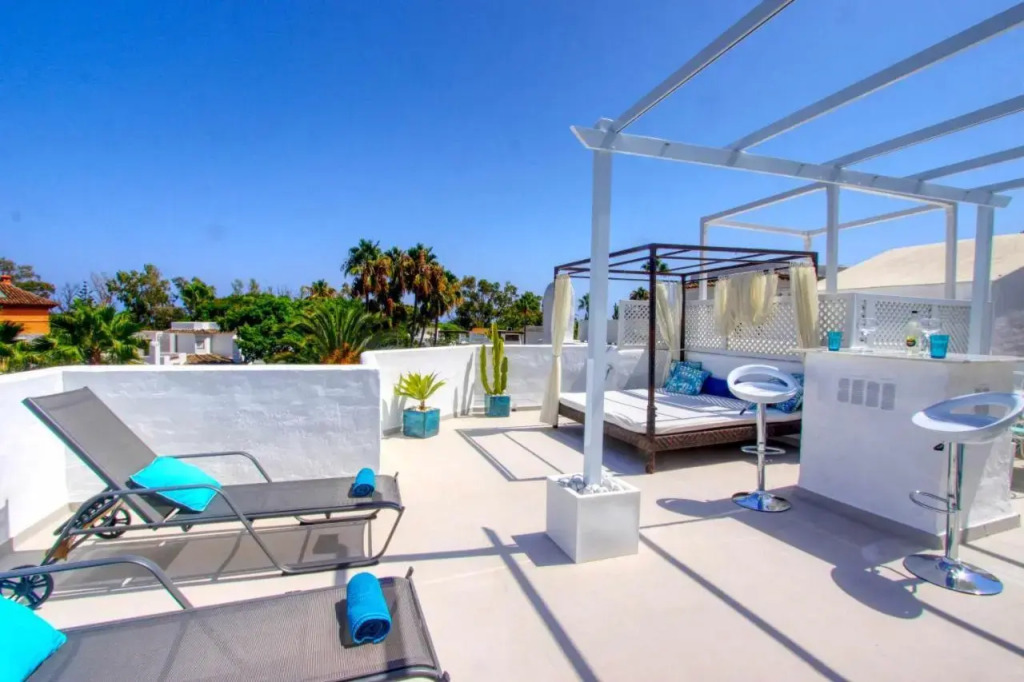 Modern Beach Penthouse - last minute hotel in Marbella
