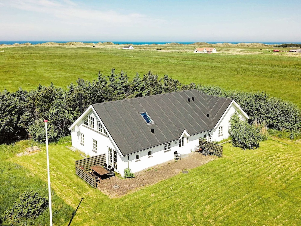 10 person holiday home in Thisted — 4-Star Luxury Hotel in Thisted, Denmark