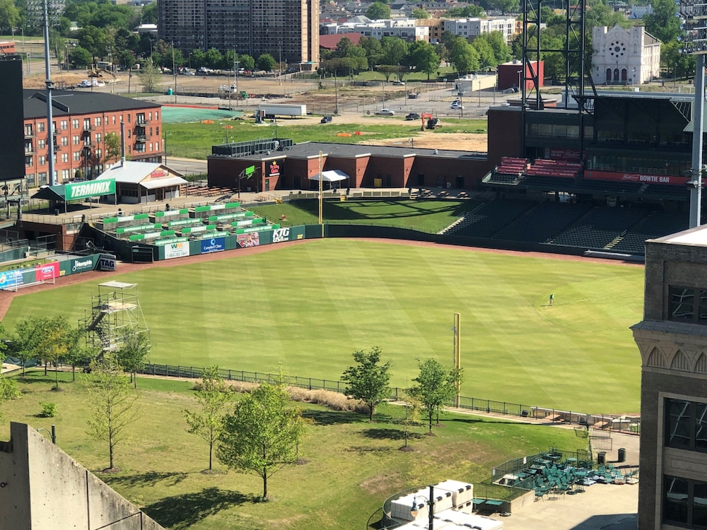 Hotel Indigo Memphis Downtown by IHG - photo 52