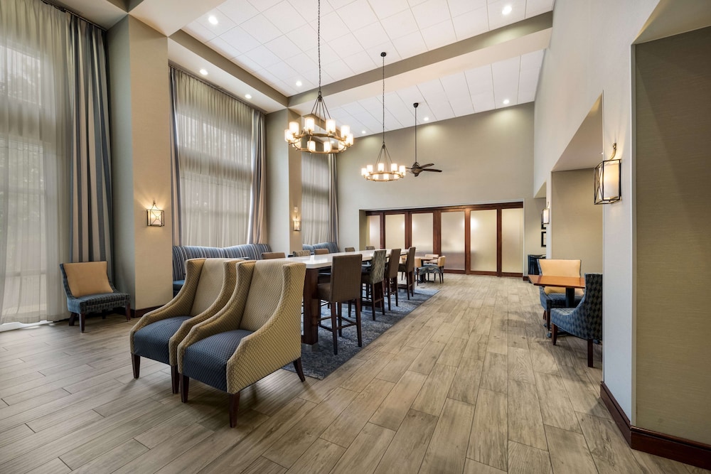 Hampton Inn & Suites Fredericksburg at Celebrate Virginia - photo 64