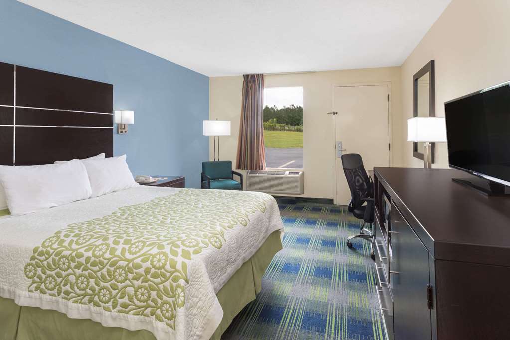 Days Inn by Wyndham Newberry - photo 6