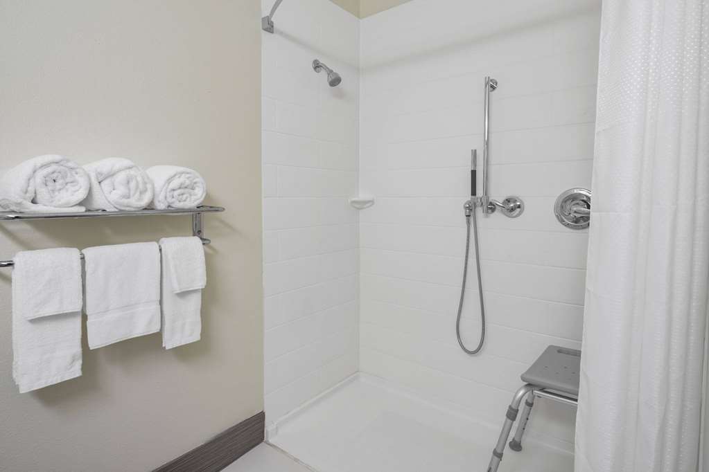 Days Inn and Suites by Wyndham Oxford - photo 22