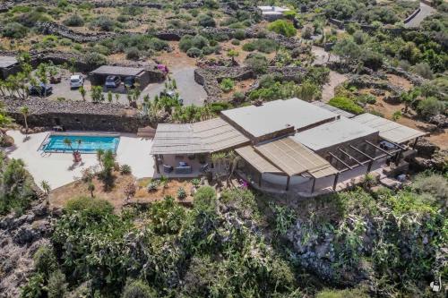 Dammuso Taygeta in Pantelleria, Italy