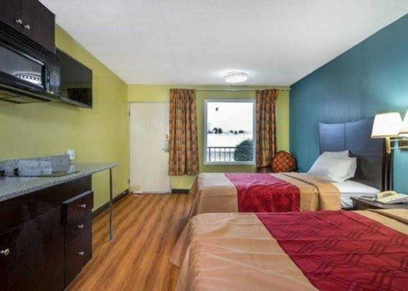 Suburban Extended Stay Hotel Selma I 95 - photo 7