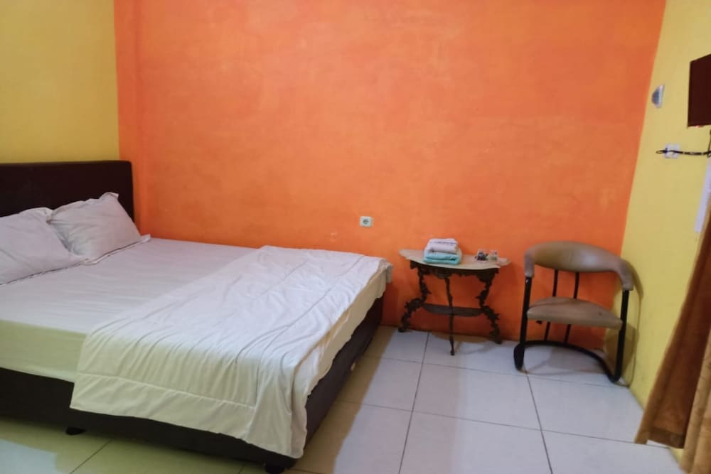 OYO 91232 Hotel Garuda — Sumenep — photo 4