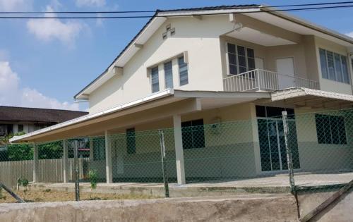 J & I Roomstay B 3 Person with shared bathroom in Sibu, Malaysia