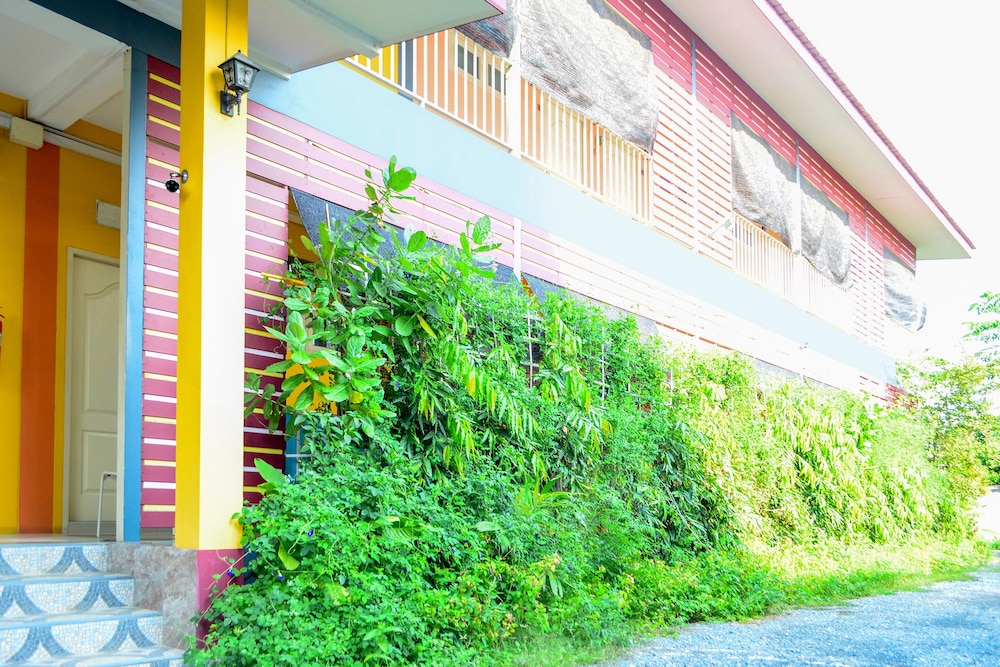 Oyo Wan Resort - last minute hotel in Rayong