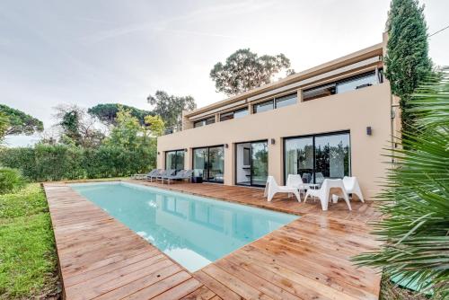 Villa Gaia — 4-Star Luxury Hotel in Gassin, France