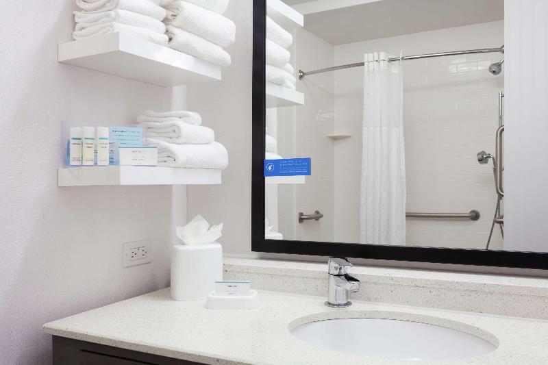 Hampton Inn & Suites Deland - photo 21