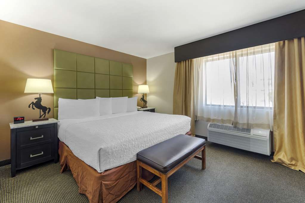 Best Western Plus Country Inn & Suites - photo 15