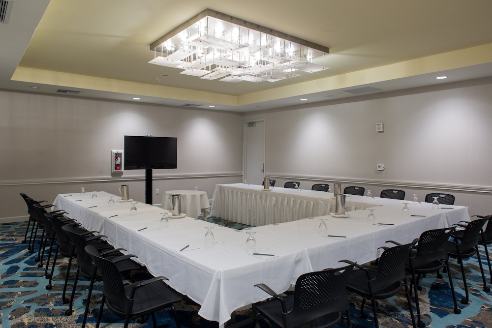 Crowne Plaza Ventura Beach by IHG - photo 117