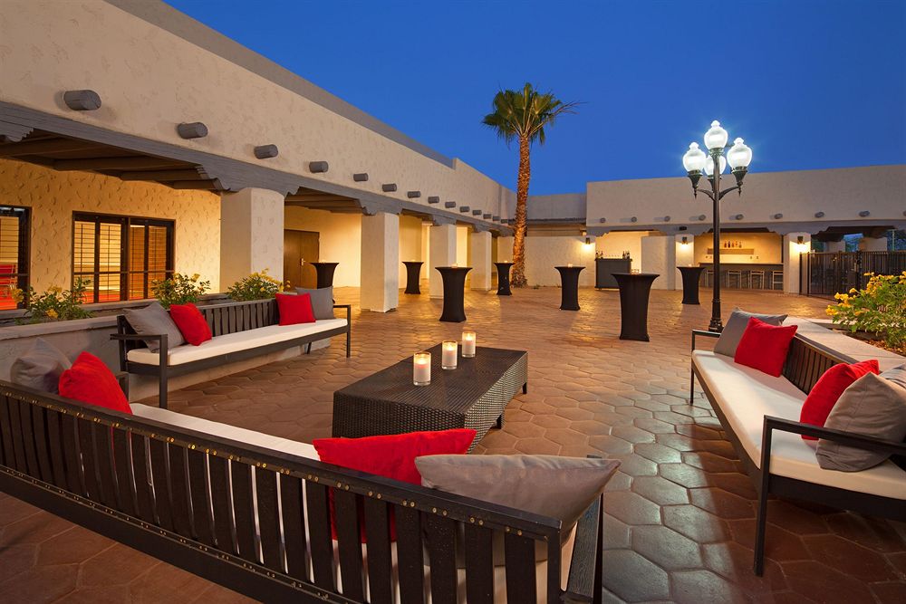 Four Points by Sheraton Phoenix South Mountain - photo 4