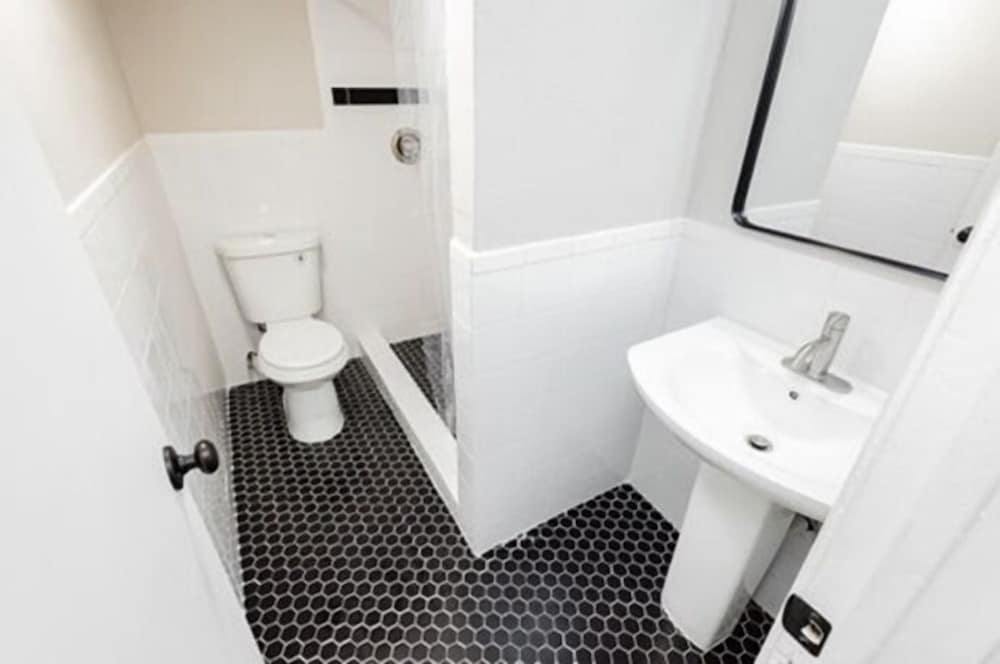 G Hotel - photo 14