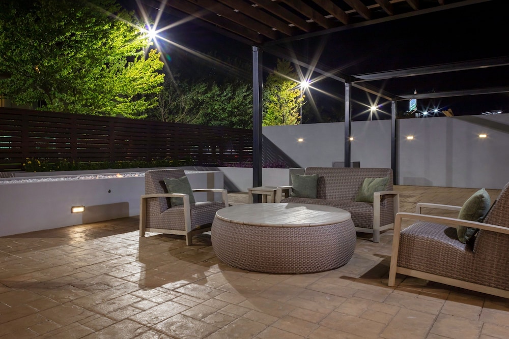 Courtyard by Marriott Memphis East Galleria - photo 23