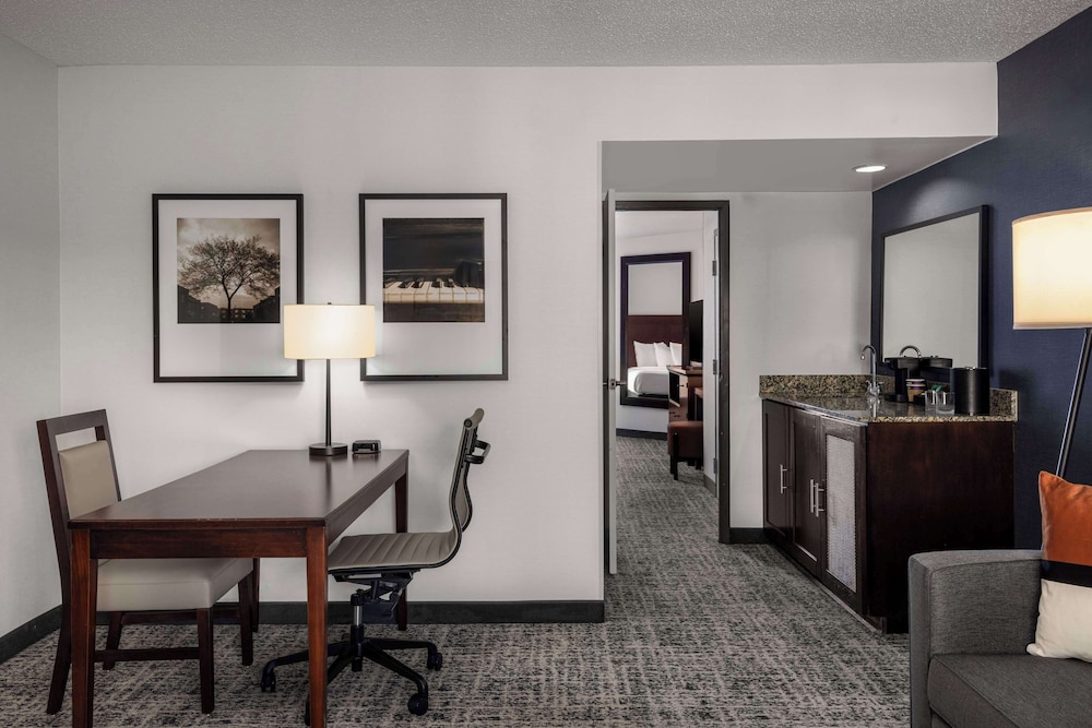 Embassy Suites Hotel Birmingham - photo 10