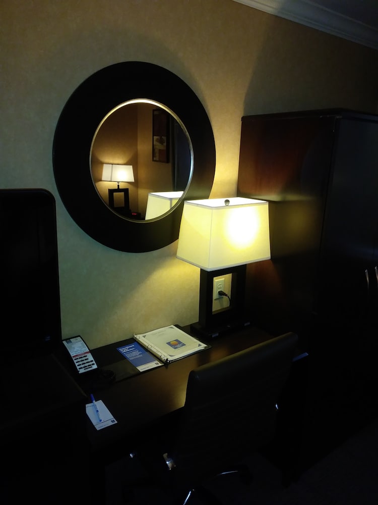 Comfort Inn Columbia Gorge - photo 31