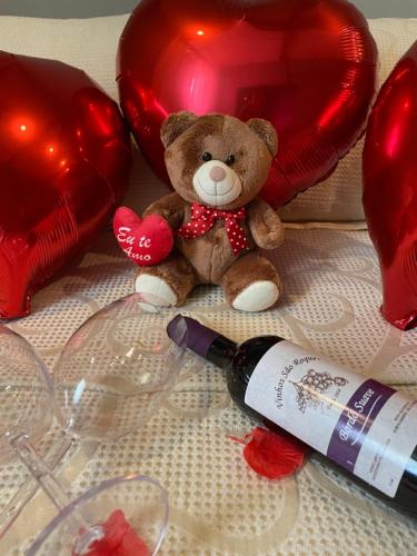 Pauapique Suítes com café da manhã ar condicionado e frigobar à 900 metros da Rota do Vinho in Sao Roque, Brasil