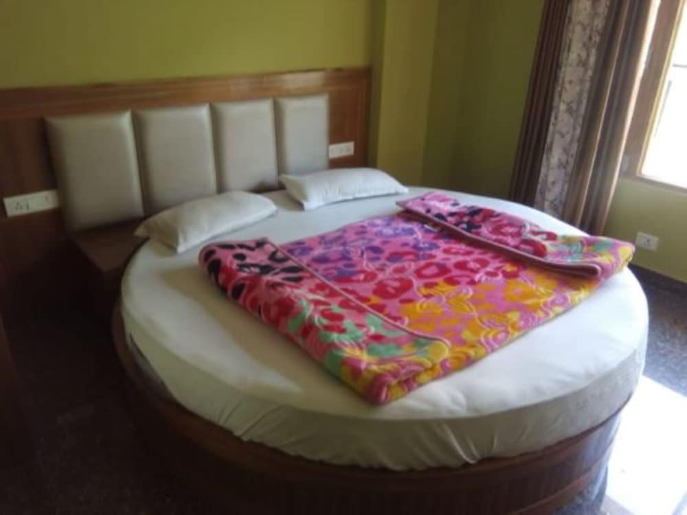 Goroomgo Beas Zayka Mandi in Mandi, India