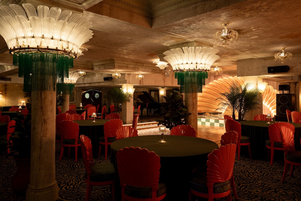 The Lafayette Hotel Swim Club & Bungalows - photo 72