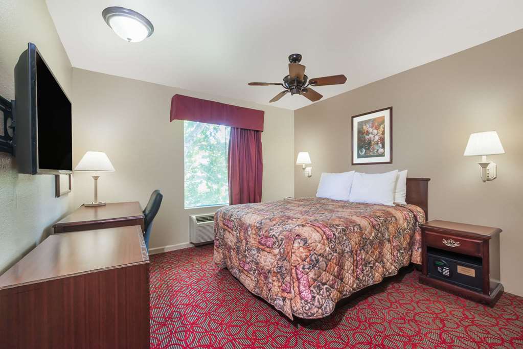 Days Inn by Wyndham St Peters St Charles - photo 7