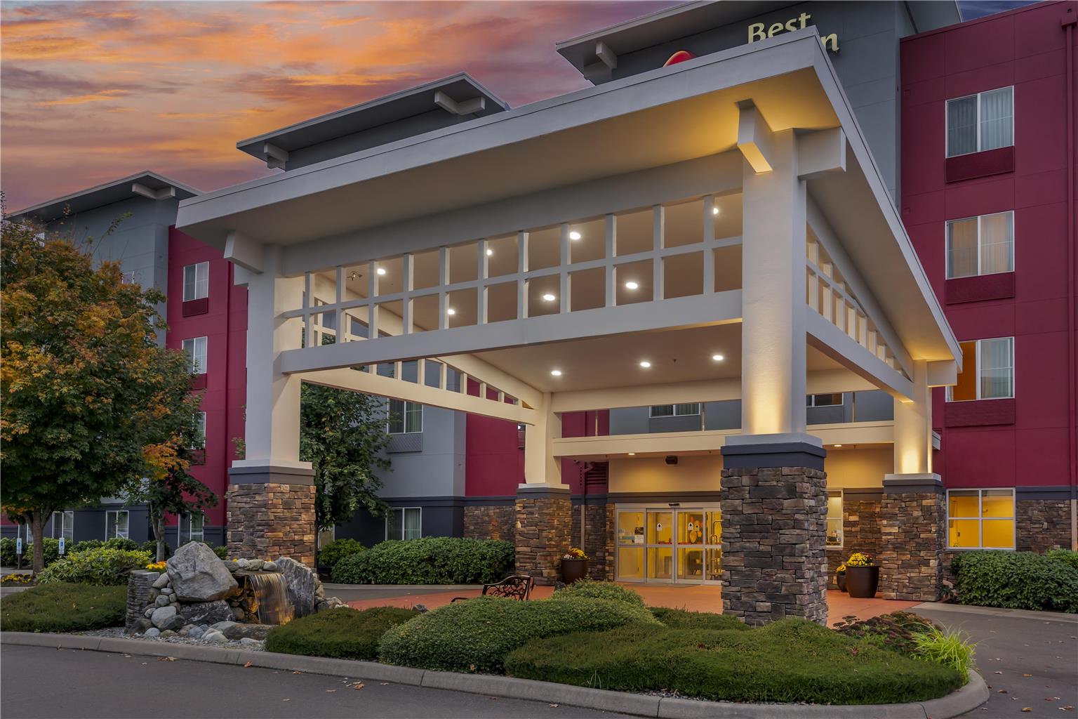 Best Western Plus Arlington Marysville - photo 42