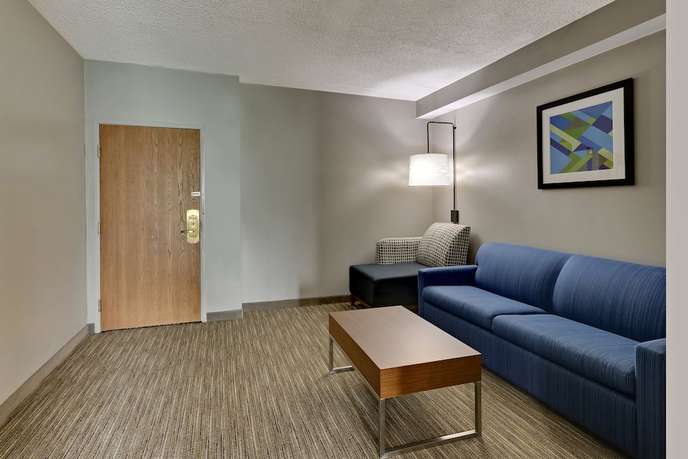 Holiday Inn Express Hotel & Suites Bad Axe by IHG - photo 23