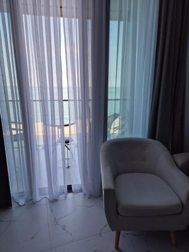 1 Bedroom Apartment With Sea And River Views