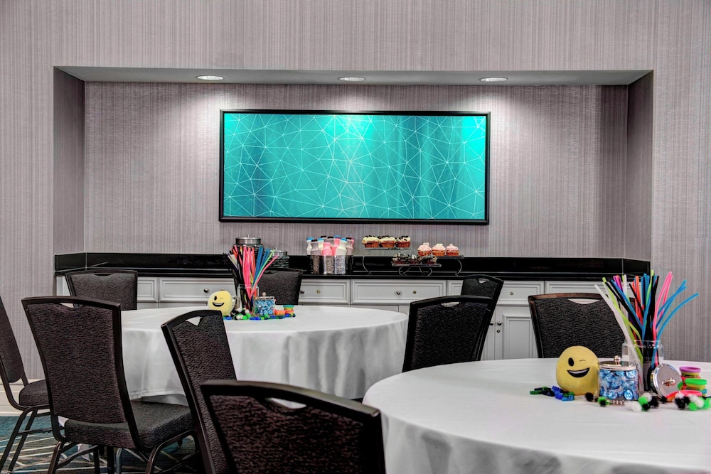 Residence Inn By Marriott Cleveland Downtown - photo 38