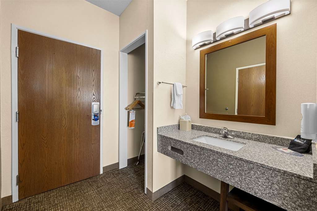 Comfort Inn & Suites Pueblo - photo 17