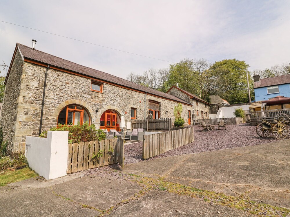 The Stables — 4-Star Luxury Hotel in Llandysul, United Kingdom