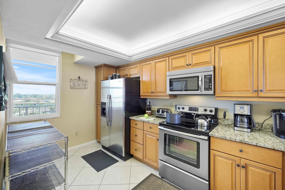 South Seas Tower 3 905 - photo 20