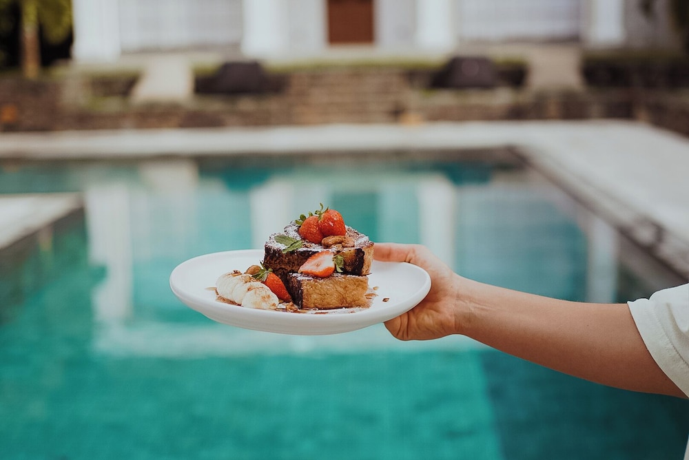 The Salty Pelican in Tangalle, Sri Lanka