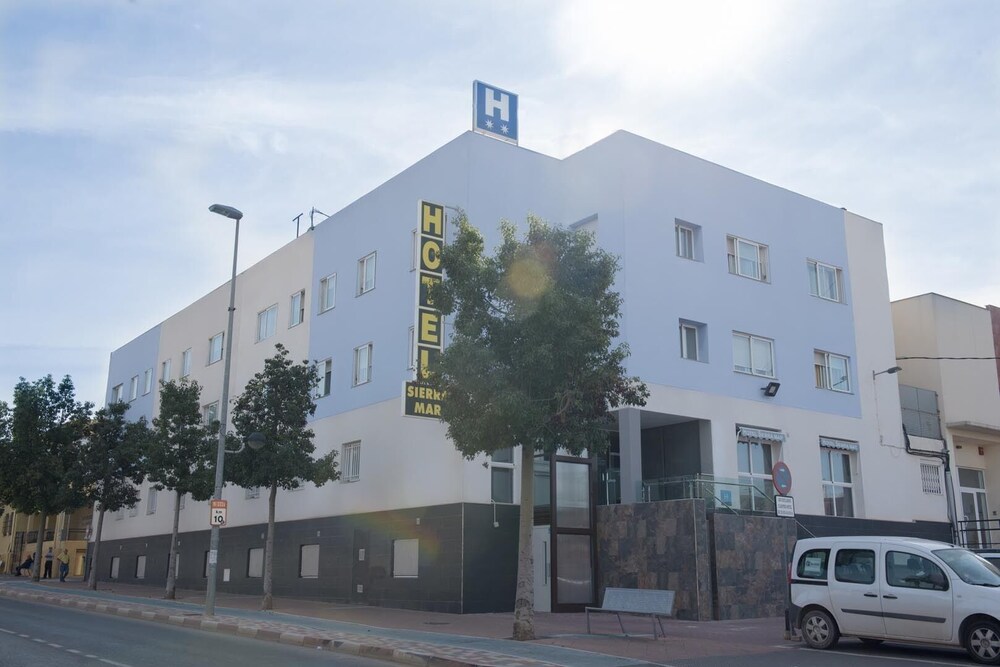 Hotel Sierra Mar — La Union